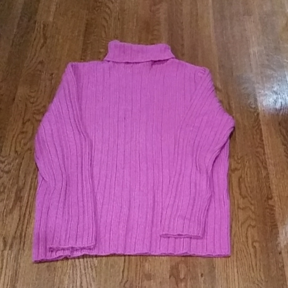 Hermes men's fuchsia sweater